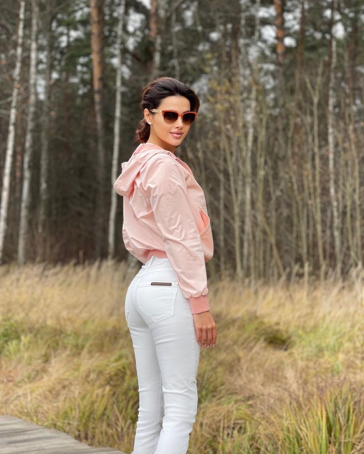 Alena Khovrina Alena Khovrina