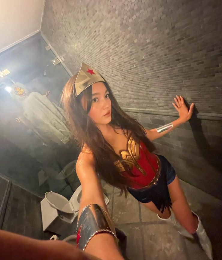 Lily Chee
