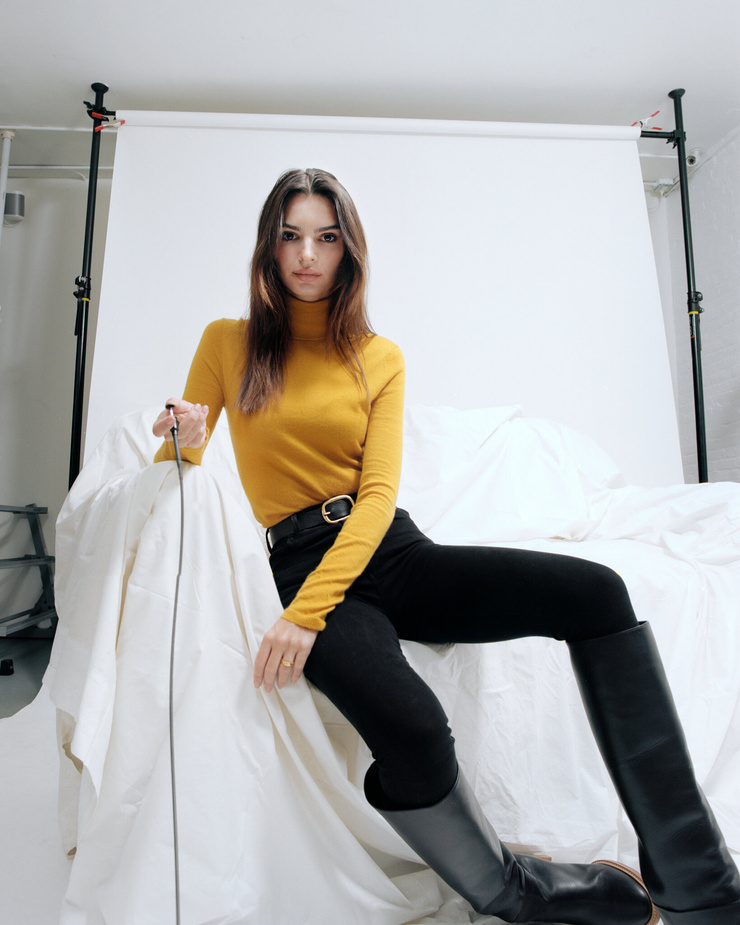 Emily Ratajkowski