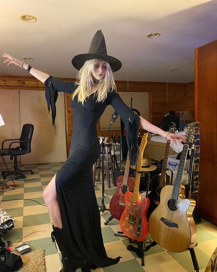 Taylor Momsen