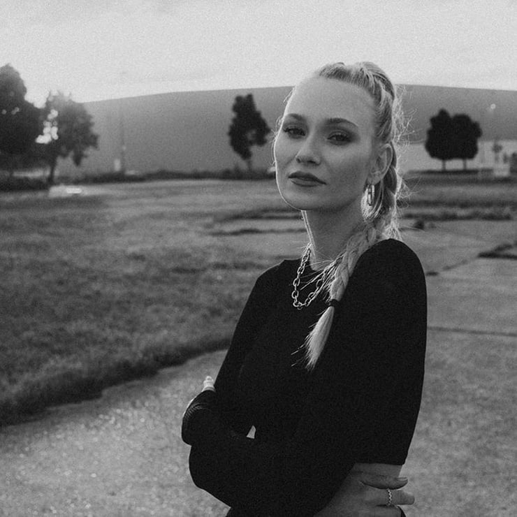 Carolin Niemczyk Carolin Niemczyk