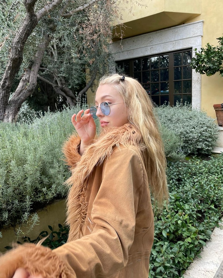 Lily Rosenthal