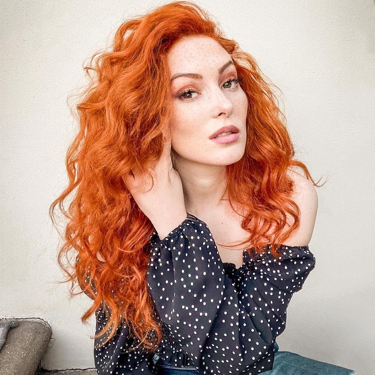Nicole Simone