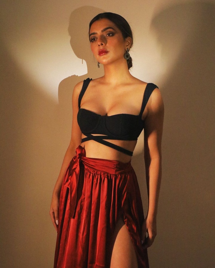 Ruhi Singh Ruhi Singh