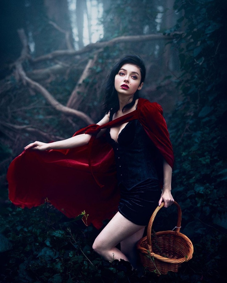 Alina Lee