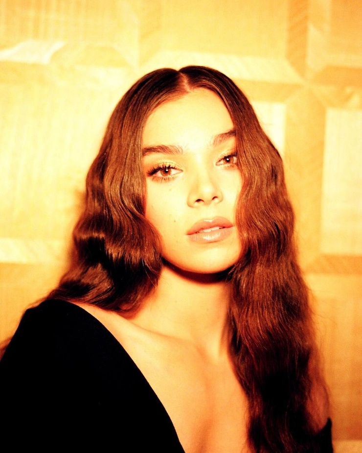 Hailee Steinfeld Hailee Steinfeld