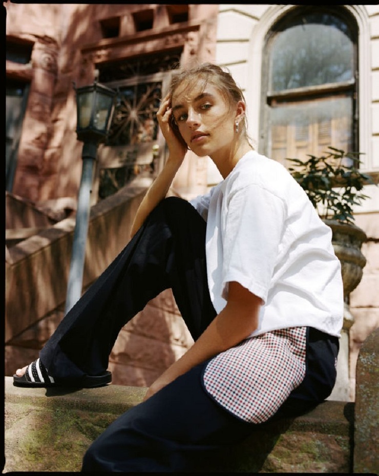 Sydney Walker (model)