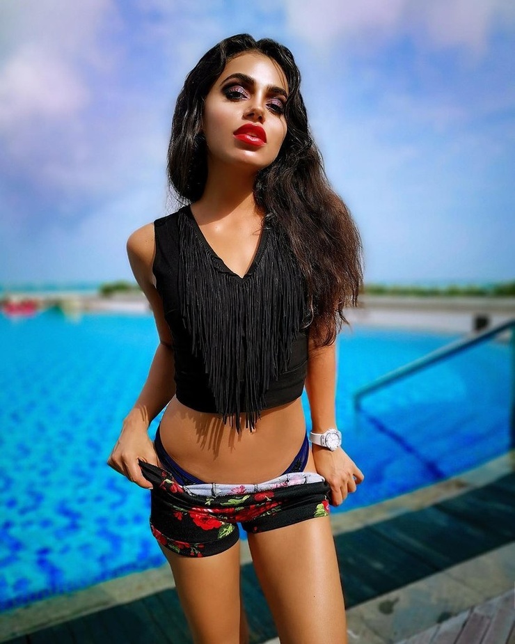 Karina Kapris Karina Kapris