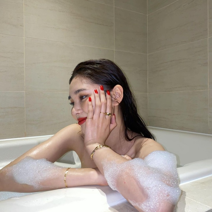 Shin Eun-ji