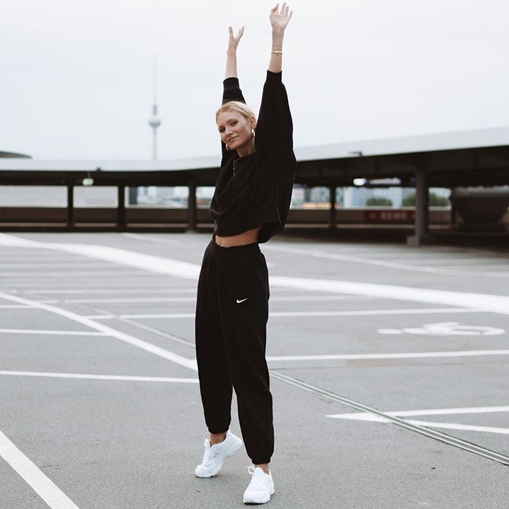 Carolin Niemczyk Carolin Niemczyk