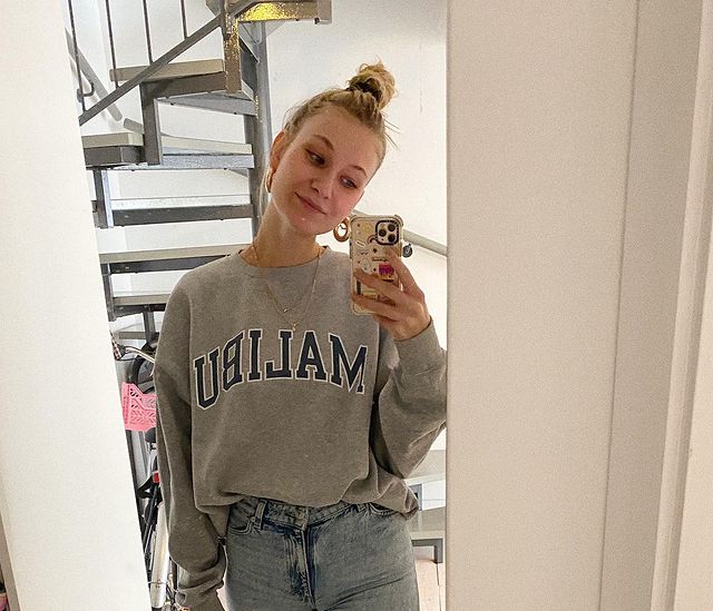 Carolin Niemczyk Carolin Niemczyk
