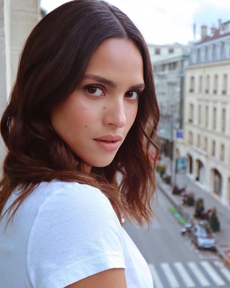 Adria Arjona Adria Arjona