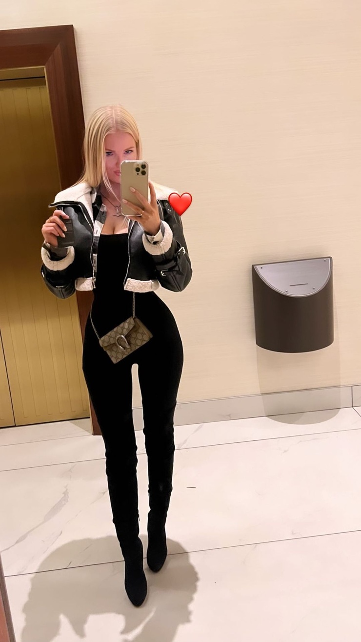 Zienna Eve