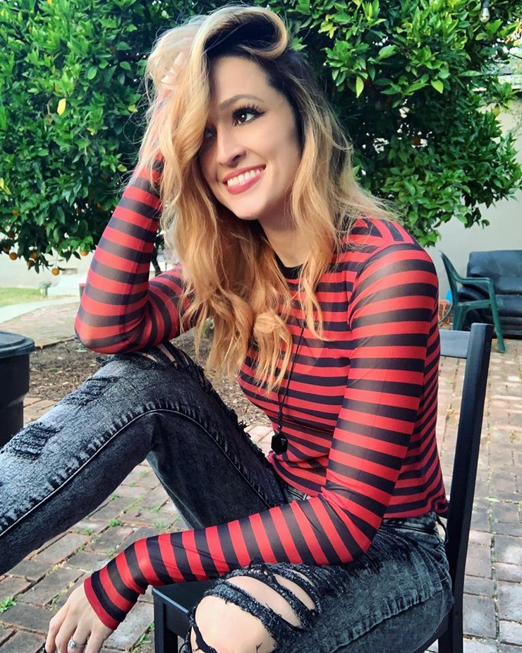 JaclynGlenn JaclynGlenn