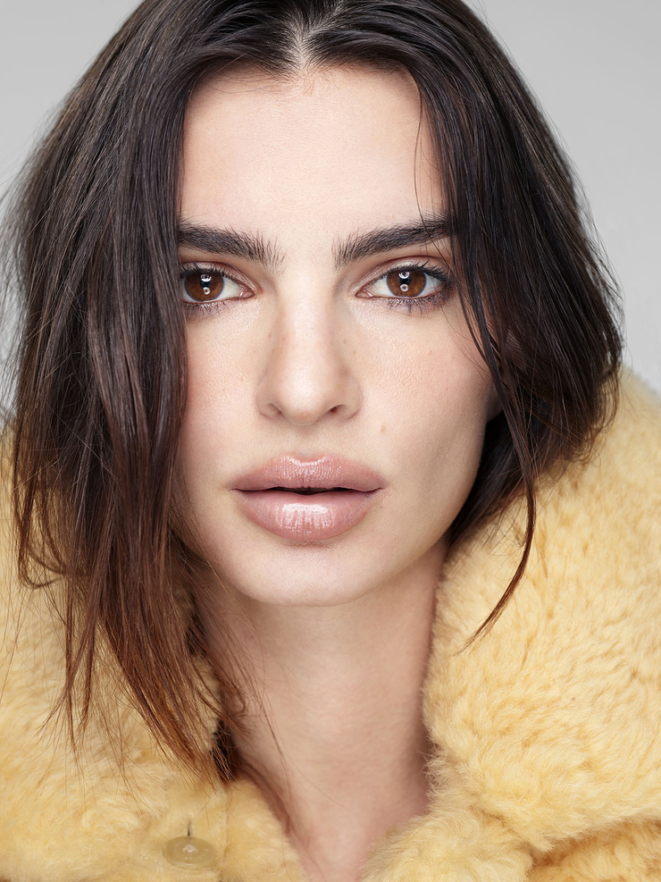 Emily Ratajkowski