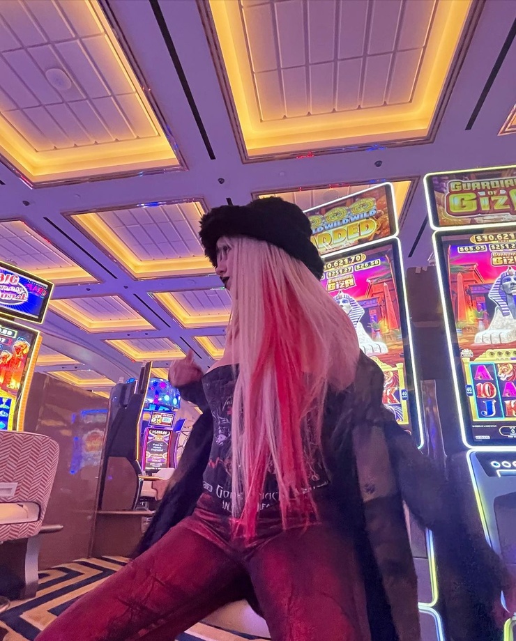 Ava Max