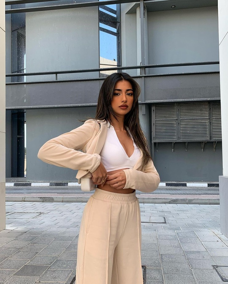 Iffat Marashi