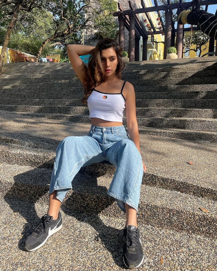 Ruhi Singh Ruhi Singh