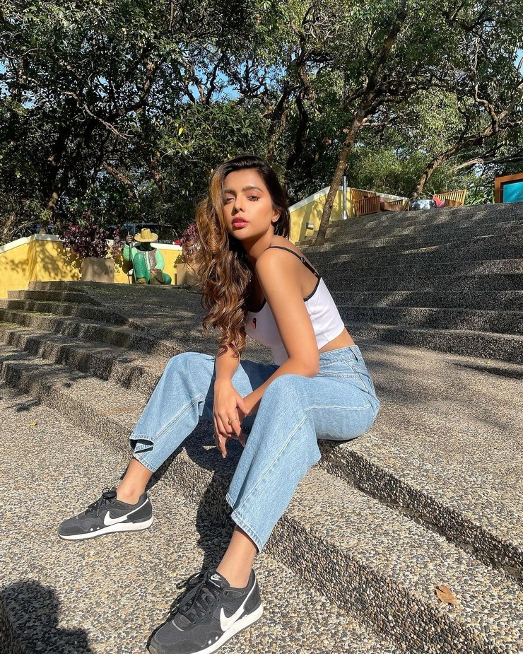 Ruhi Singh Ruhi Singh