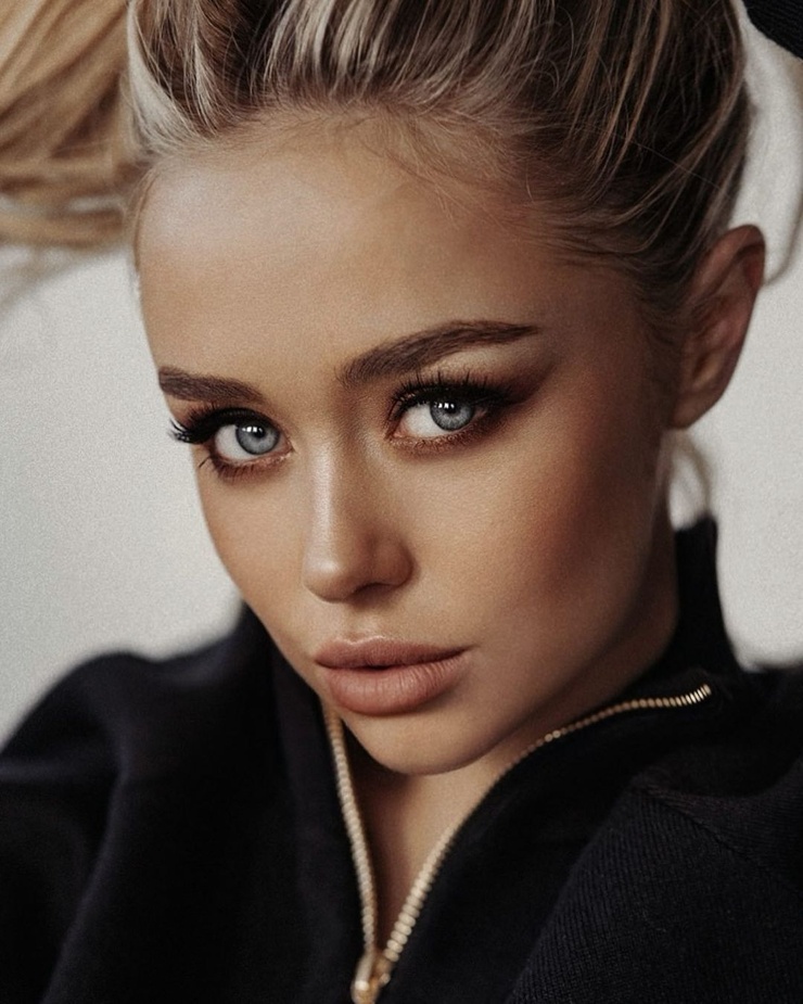 polina lebedeva