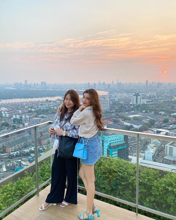 Wannarot Sonthichai
