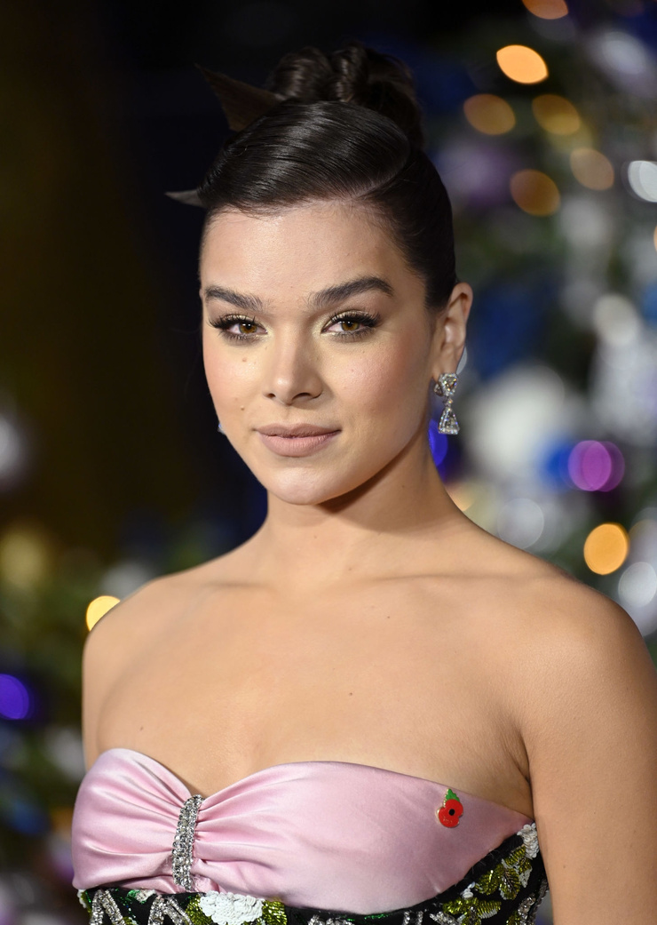 Hailee Steinfeld