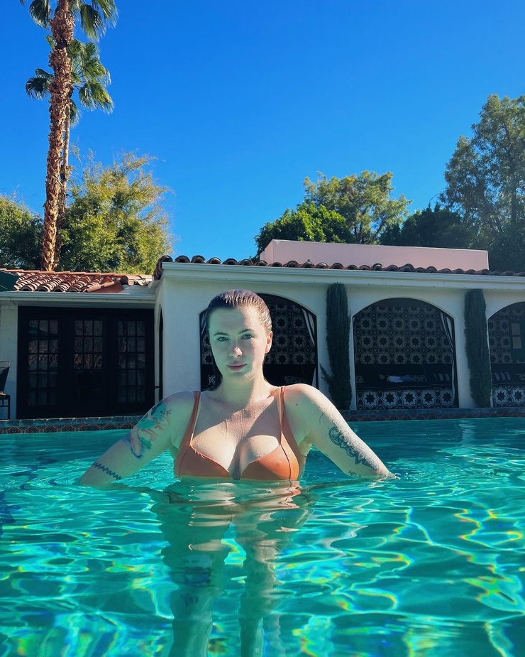 Ireland Baldwin