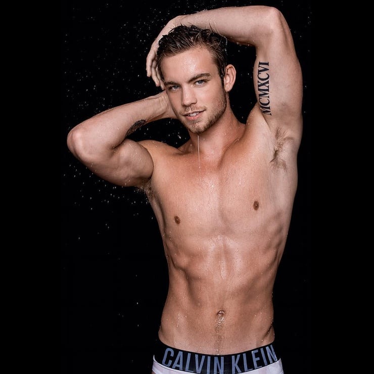 Dustin McNeer