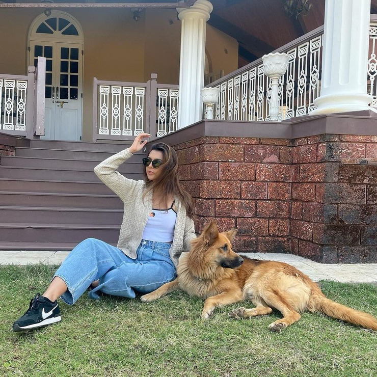 Ruhi Singh Ruhi Singh