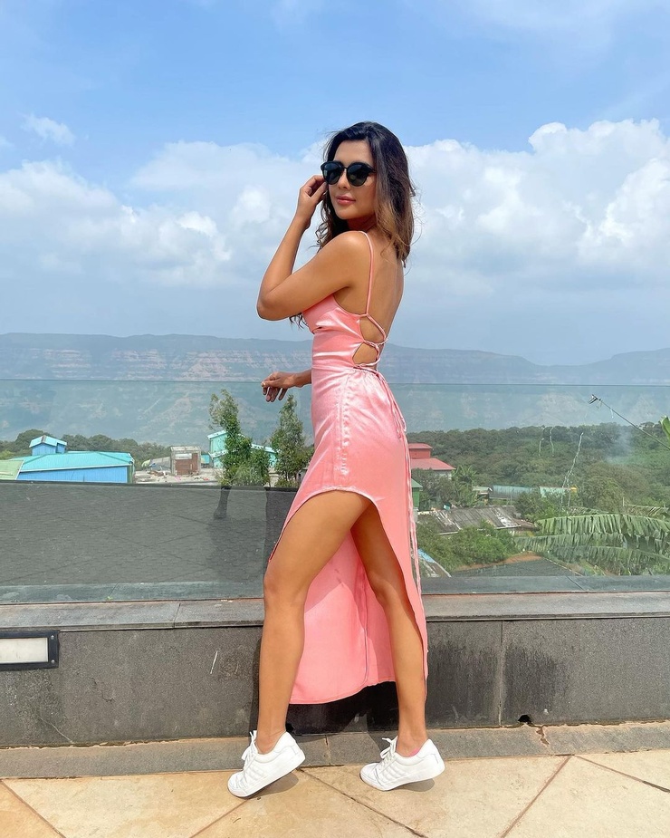 Ruhi Singh