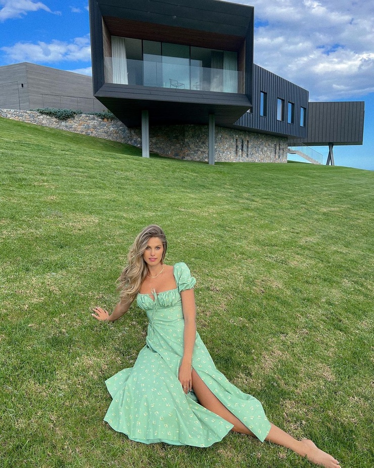 Natalie Roser Natalie Roser
