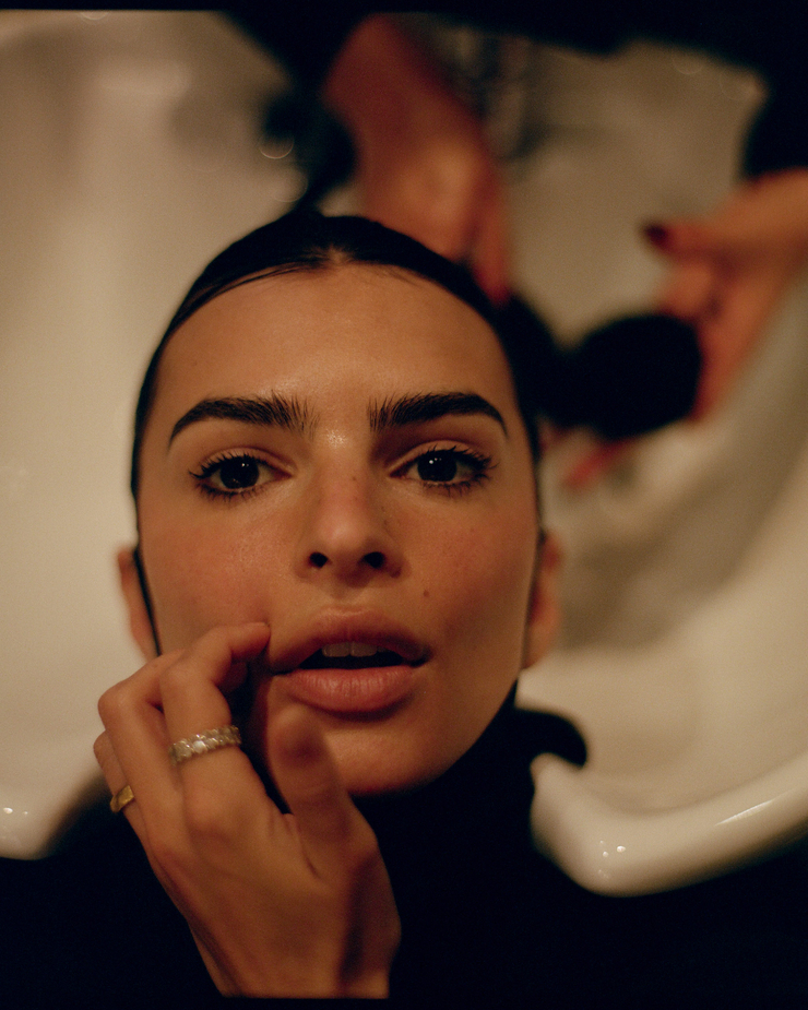 Emily Ratajkowski