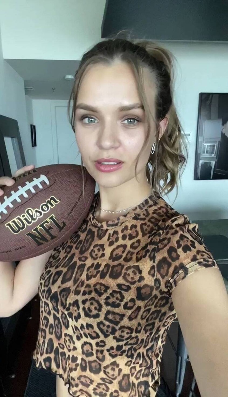 Josephine Skriver Josephine Skriver