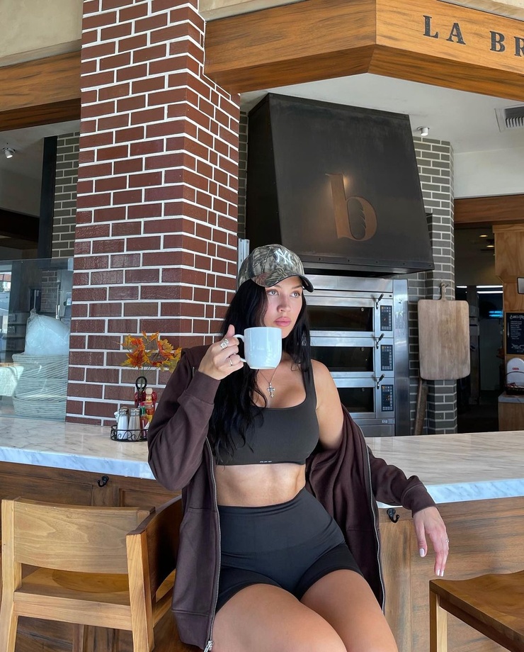 Nicki Andrea