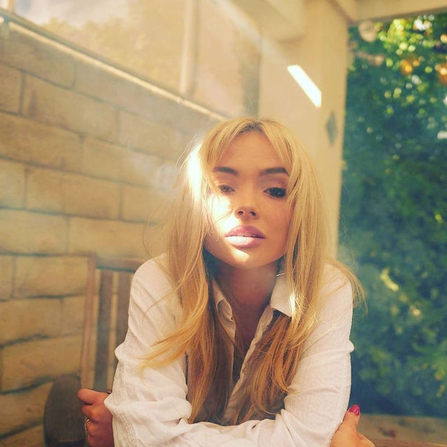 Natalie Alyn Lind