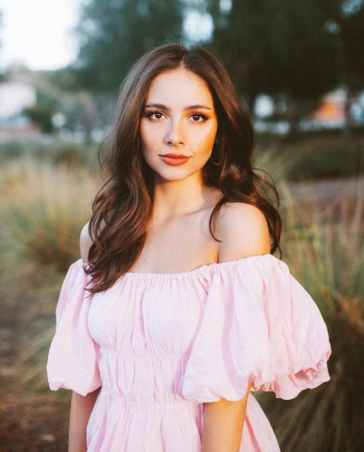 Haley Pullos Haley Pullos