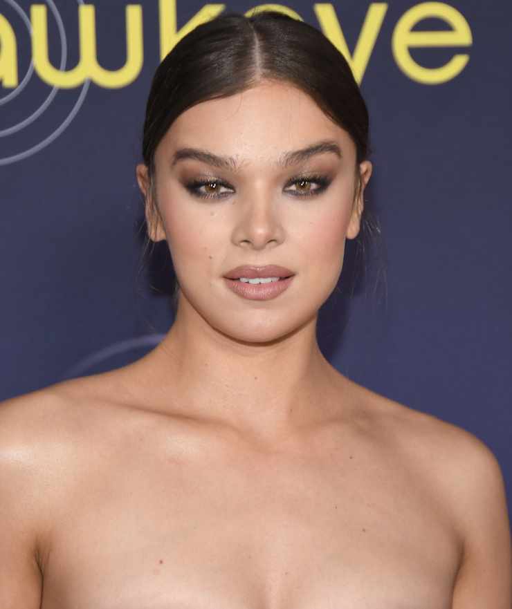 Hailee Steinfeld Hailee Steinfeld