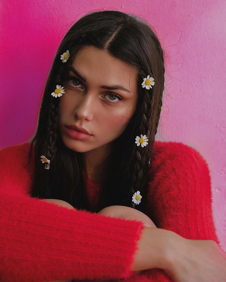 Vika Bronova Vika Bronova