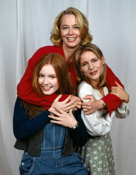 Alicia Witt, Cybill Shepherd, Dedee Pfeiffer