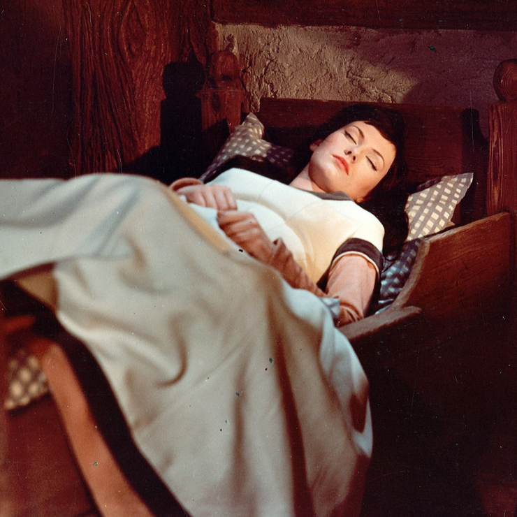 Snow White Snow White