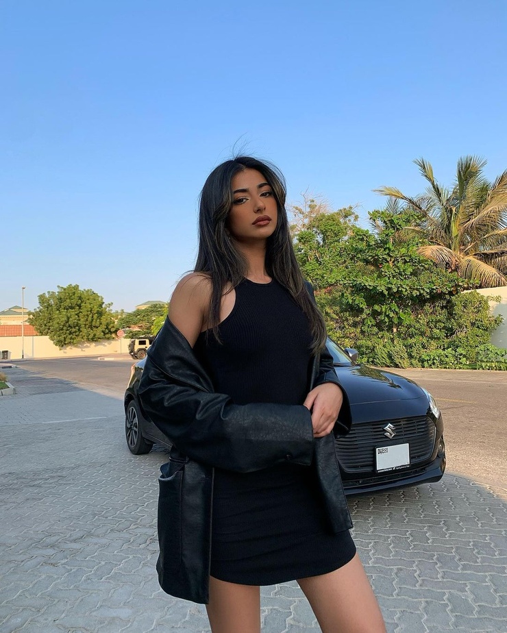 Iffat Marashi
