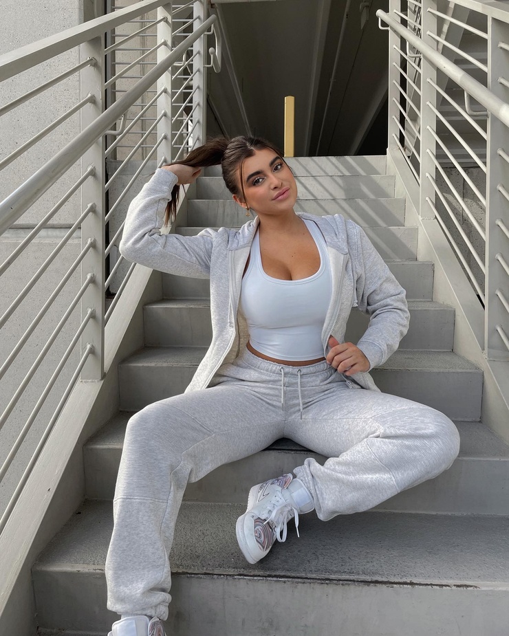 Kalani Hilliker Kalani Hilliker