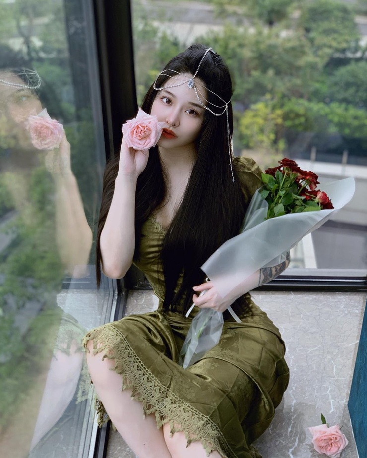 Songyuxin Hitomi
