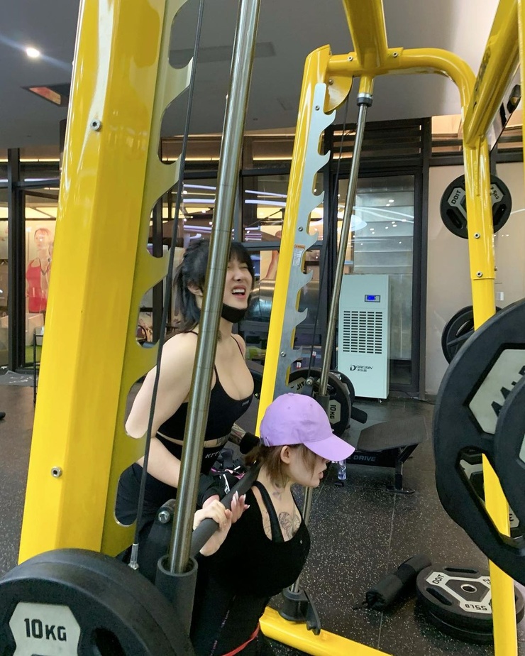 Songyuxin Hitomi