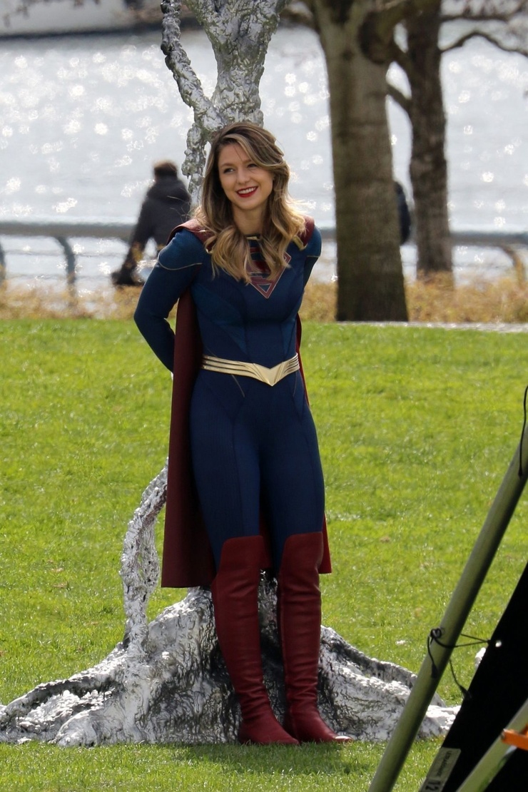 Supergirl (Melissa Benoist)