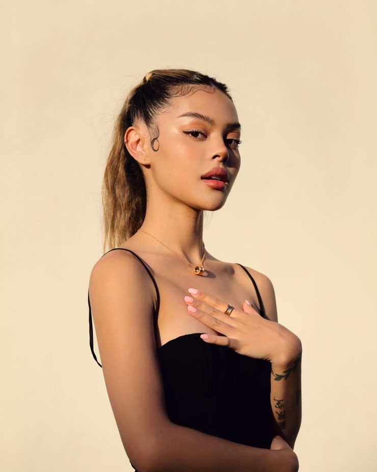 Lily Maymac