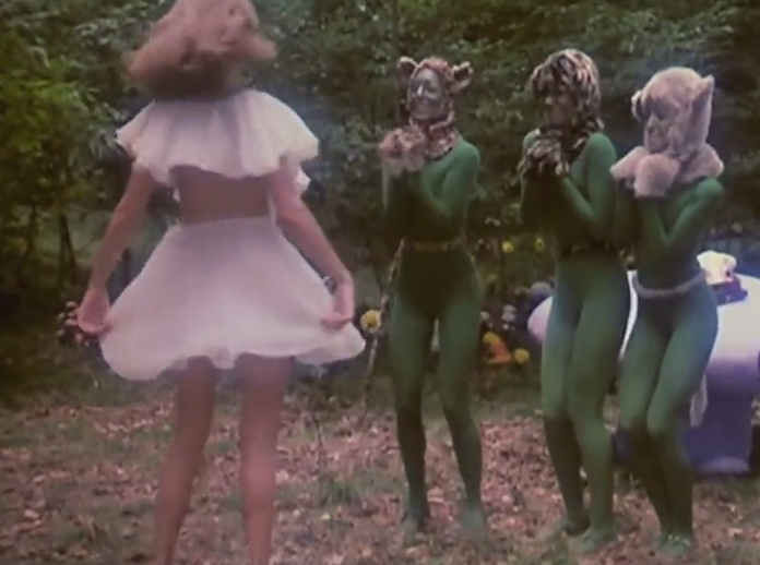 picture-of-alice-in-wonderland-an-x-rated-musical-fantasy