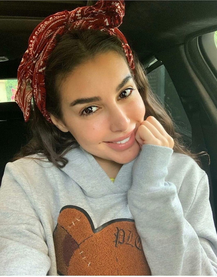 Yasmine Sabri