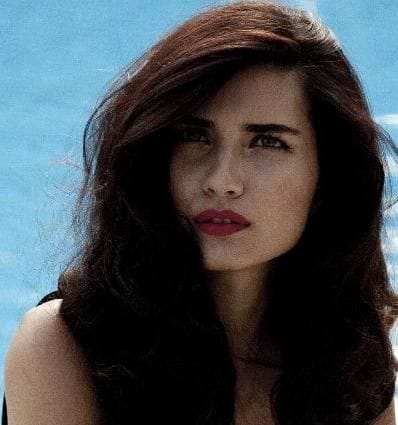 Tuba Büyüküstün Tuba Büyüküstün