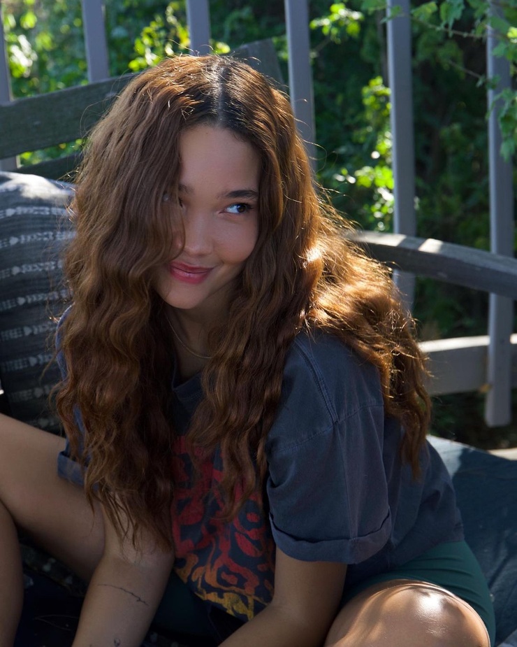 Ashley Moore (2)